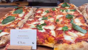 Pizza served at Eataly Schiphol Airport